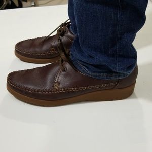 RARE Clarks hand Sewn moccasin 8